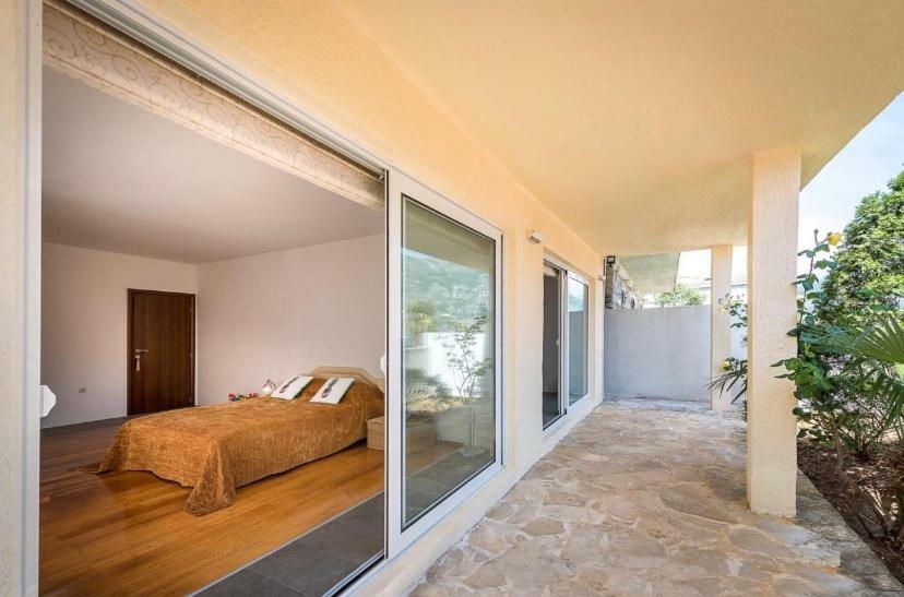 Villa D'Enco Ferrari Kotor Eksteriør billede